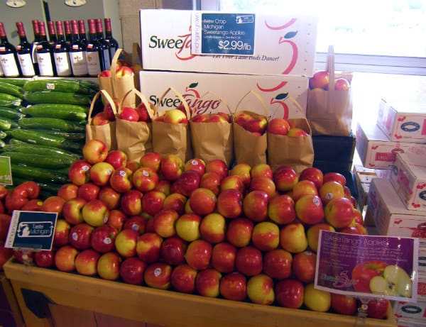 Michigan SweeTango Apples