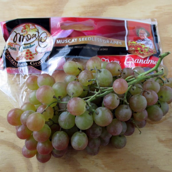 When are Muscat Grapes in Season