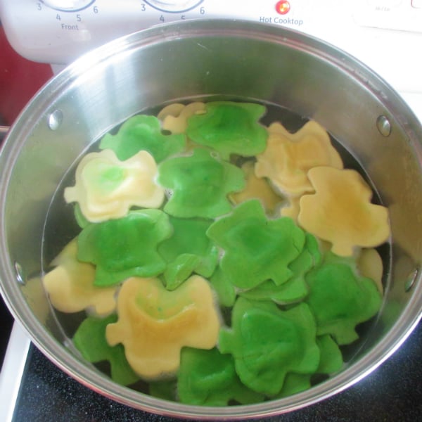 Shamrock Ravioli Boiling