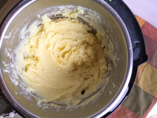 Mashed potatoes finished inside the Instant Pot keeping warm