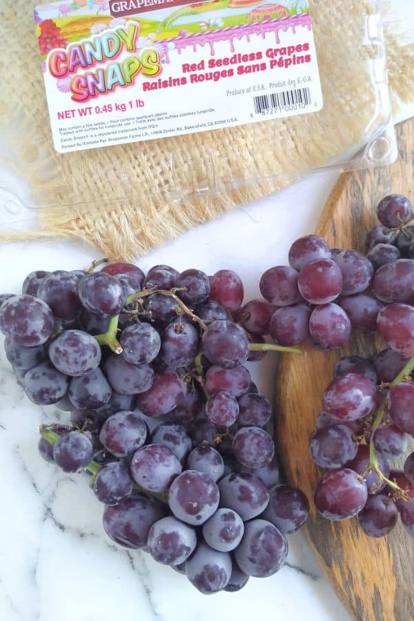 Candy Snaps Grapes Eat Like No One Else